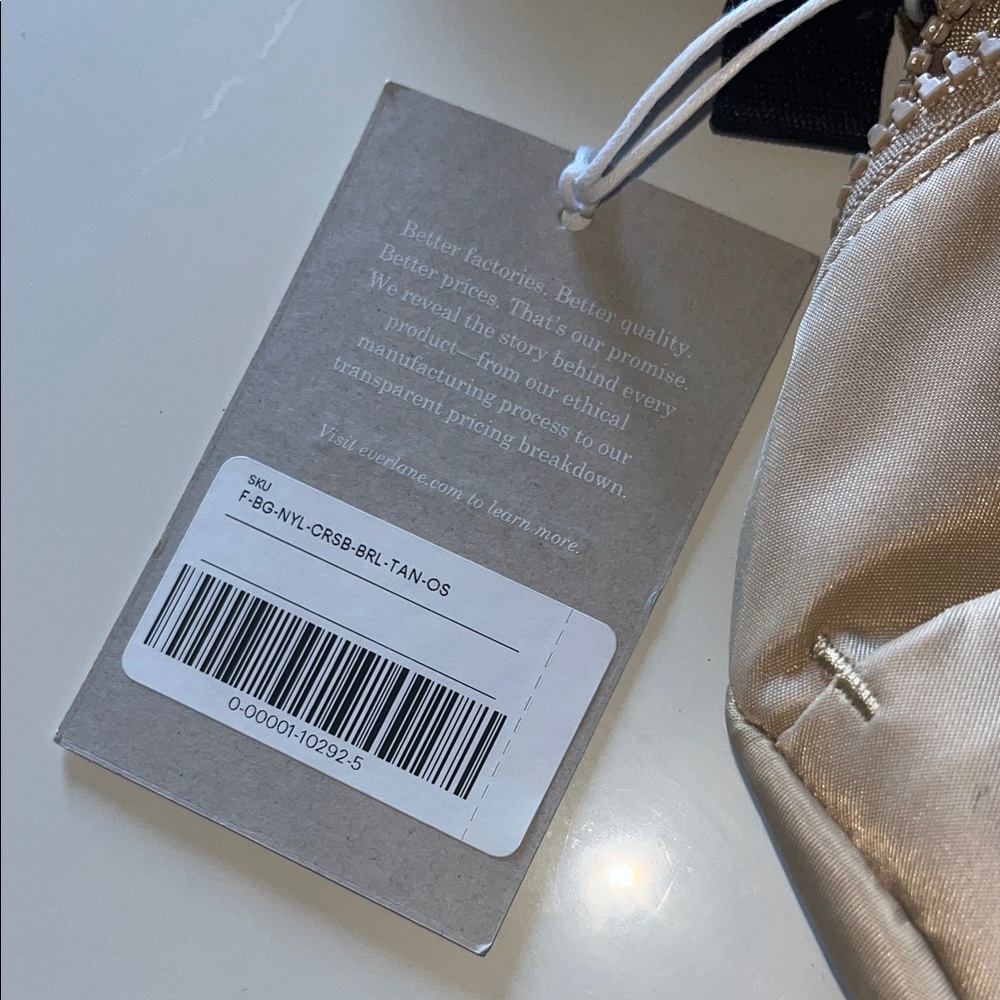 Everlane  Bag in Tan - Picture 2 of 7